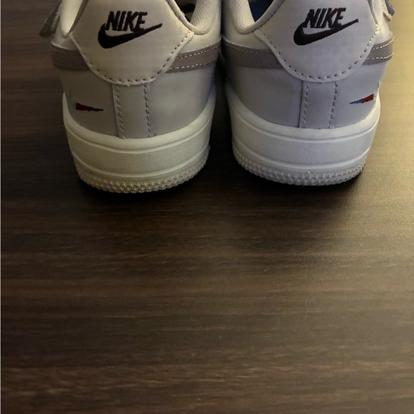 Nike Force 1 Low LV8 EasyOn Size 13C - Picture 4 of 11